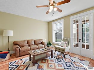 3830 Cass St APT 3, Omaha, NE 68131