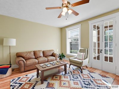 3830 Cass St APT 3, Omaha, NE, 68131