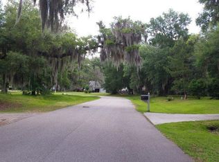 1080 Otter Cir, Beaufort, SC 29902