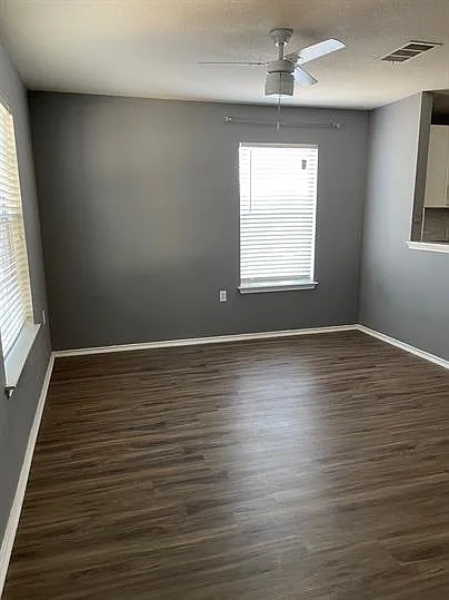 2 bed, 1.5 bath, 1140 sqft, $1,695 — Photo 3