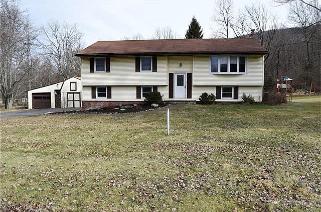 1st image of 7 Tara Dr