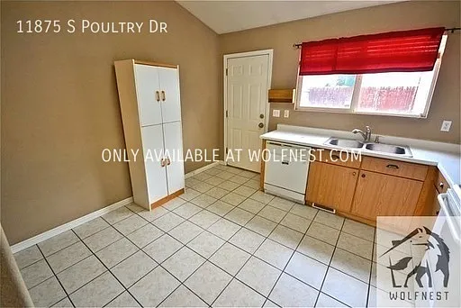 11875 S Poultry Dr — Photo 4