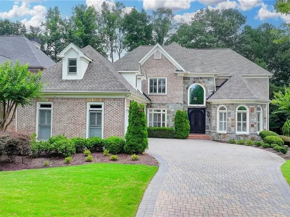 8230 Royal Melbourne Way, Duluth, GA 30097