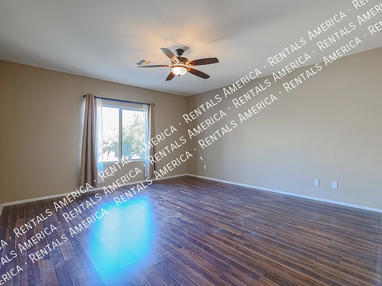 2954 E Coconino Dr — Photo 18