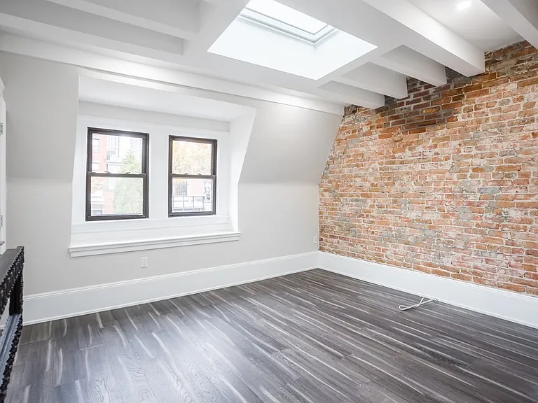 45 Clarendon St #0 — Photo 12