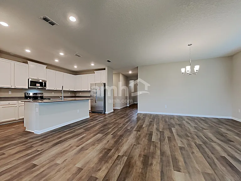 195 Edge Park Trl — Photo 5