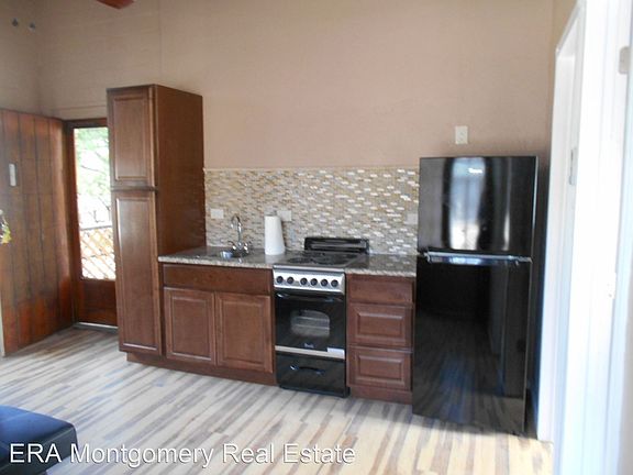 3rd image of 501 N Halagueno St APT B