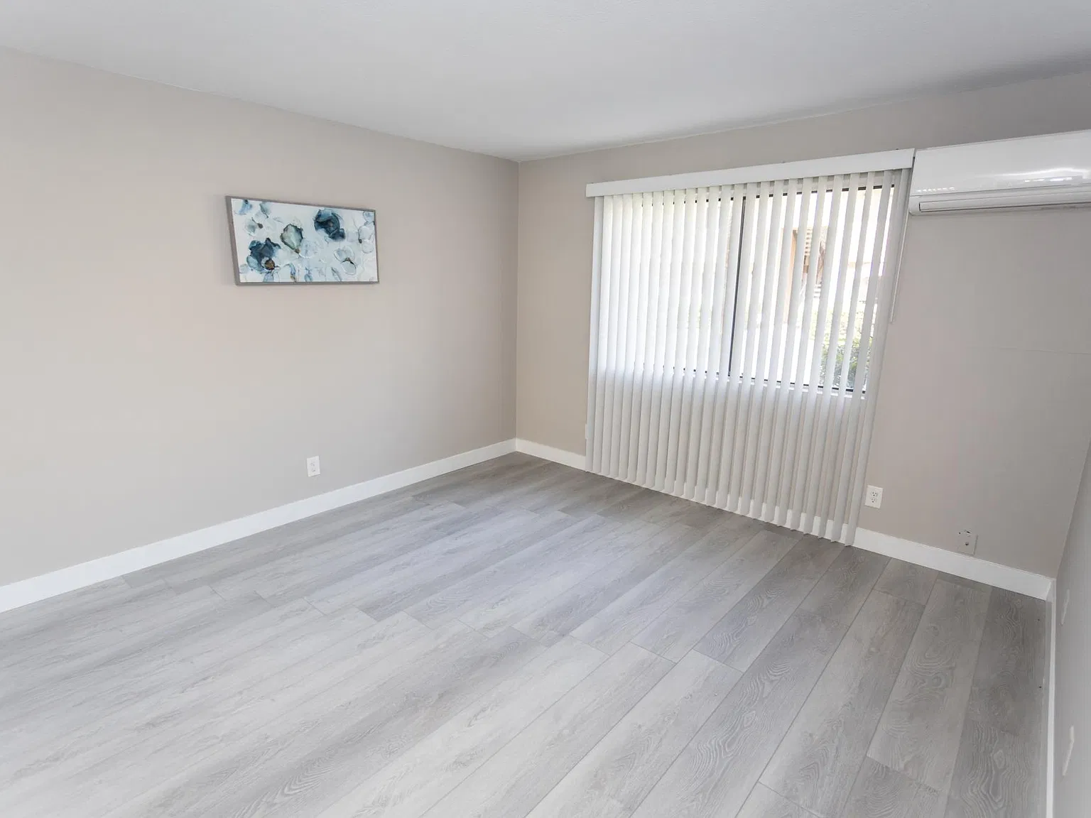 32200 Cathedral Canyon Dr — Photo 2