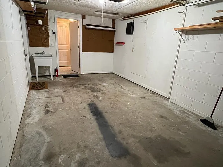2909 Cedaridge Dr — Photo 11