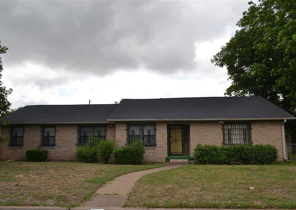 1st image of 625 Carver Ave
