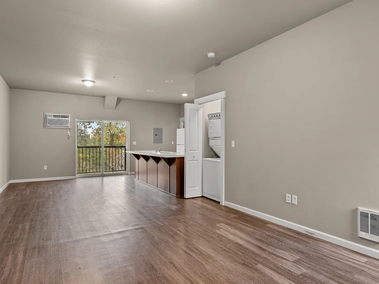 PD - 1709 East 7th Avenue - 9 — Photo 3
