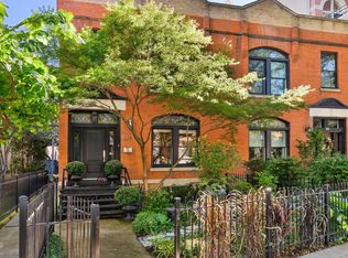 2929 N Burling St, Chicago, IL 60657