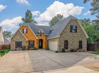 64 Spring Lake Way, Shreveport, LA 71106