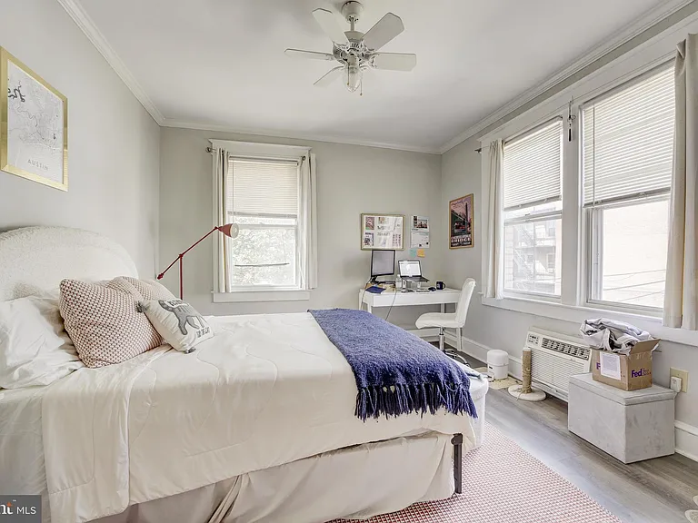 1820 Swann St NW #203 — Photo 7