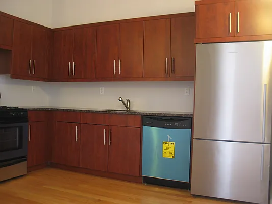 Rented by Brick Real Estate | media 10