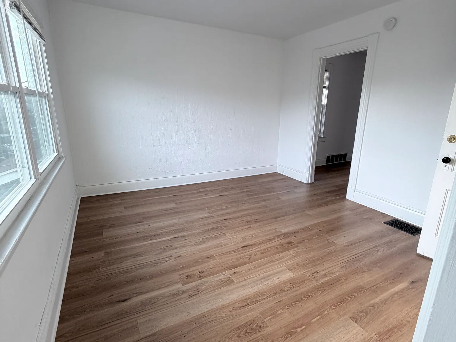 145 Peter St — Photo 3