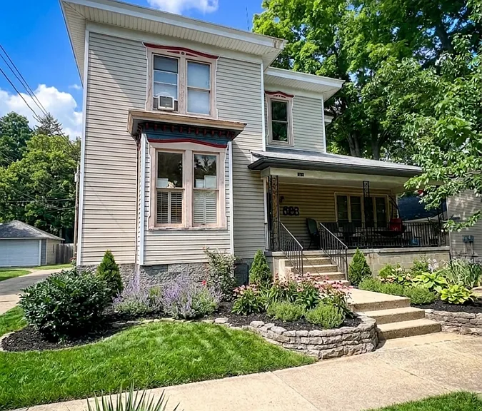 62 W Central Ave #2 — Photo 1