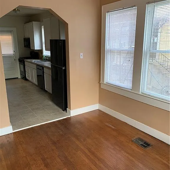 2714 Whitis Ave #ABC — Photo 2