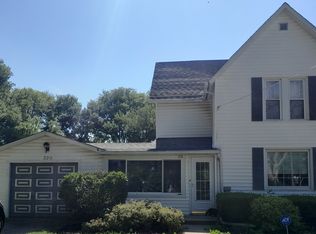 320 N Pearl St, Forrest, IL 61741