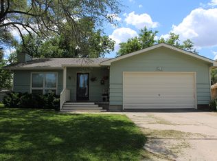 627 SE 5th St, Newton, KS 67114
