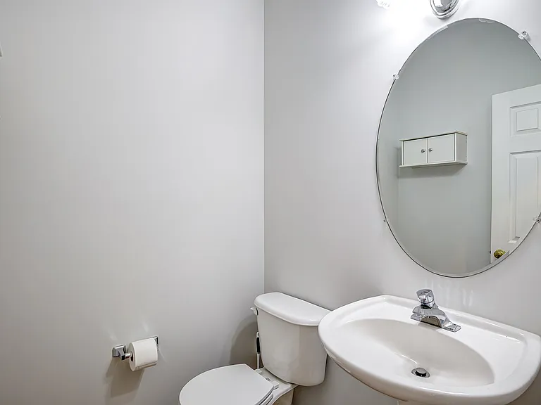 2103 Templeton Gap Dr — Photo 24