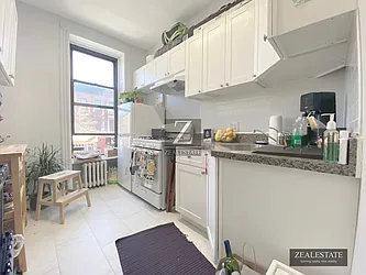 Rented by ZealEstate Group Inc