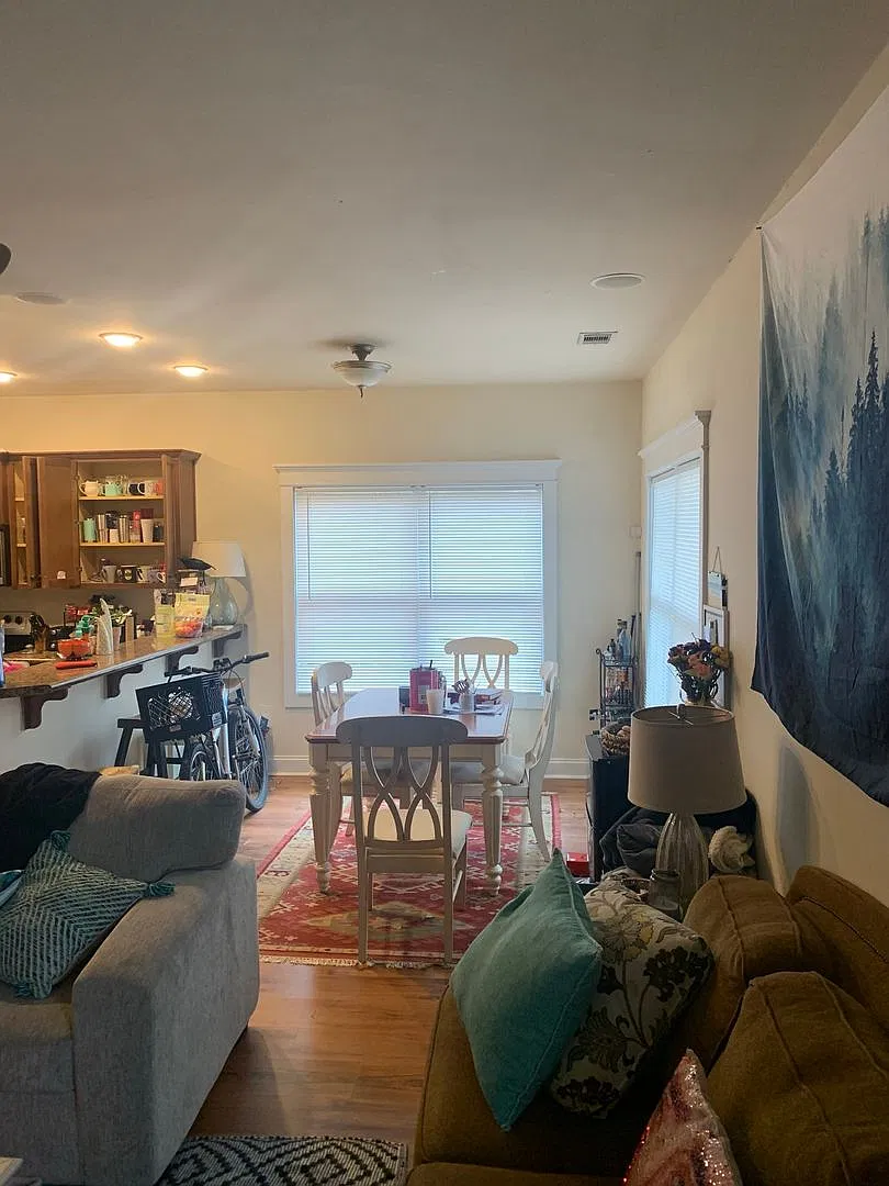 Five Bedroom Near Downtown Available for Pre-Lease! — Photo 4
