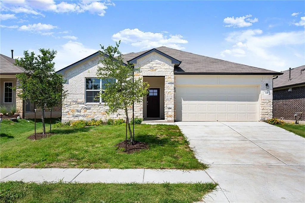 4 bed, 2.0 bath, 1796 sqft, $2,000 — Photo 1
