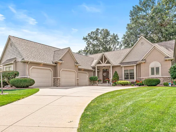 50533 Cobus Ridge Ln, Granger, IN 46530