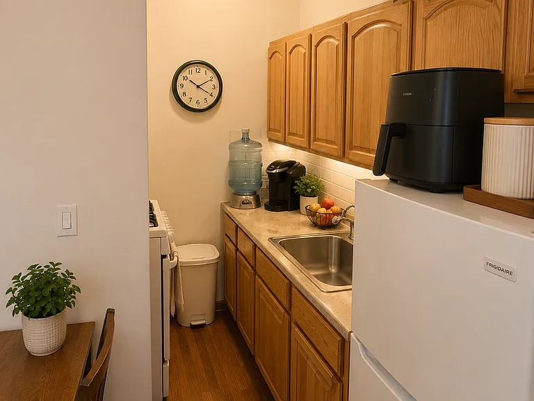 37-22 86th St #21 — Photo 1