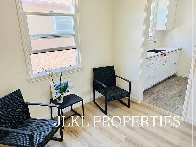 3088 Meade Ave — Photo 6