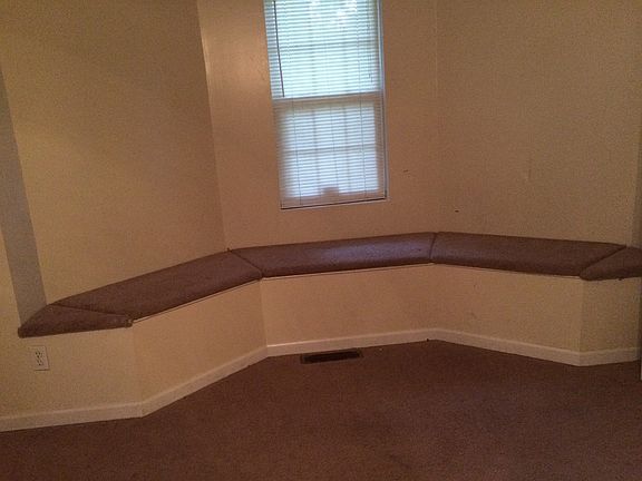 5th image of 822 8th Ave #1