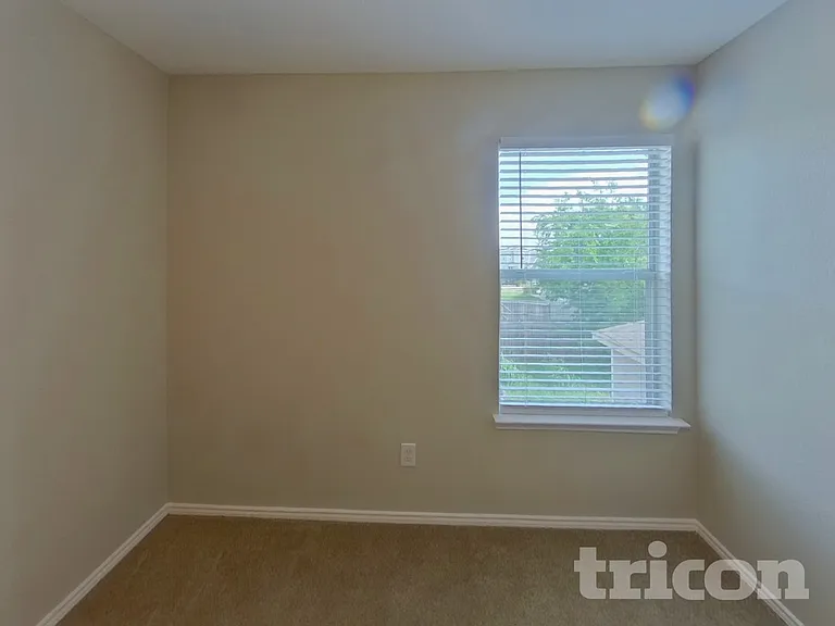 1461 Pine Ln — Photo 11