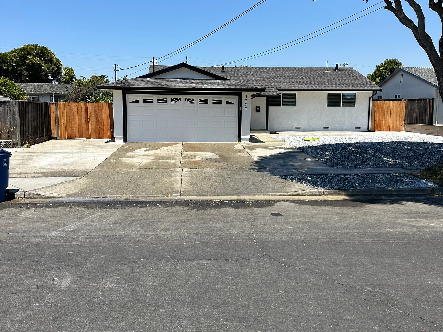 4 bed, 1232 sqft, $4,600 — Photo 4