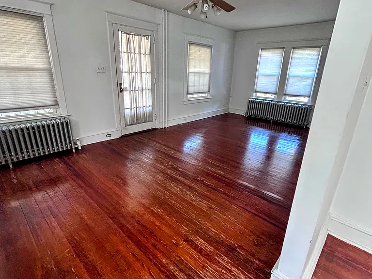2461 Norwood Ave #1 — Photo 3