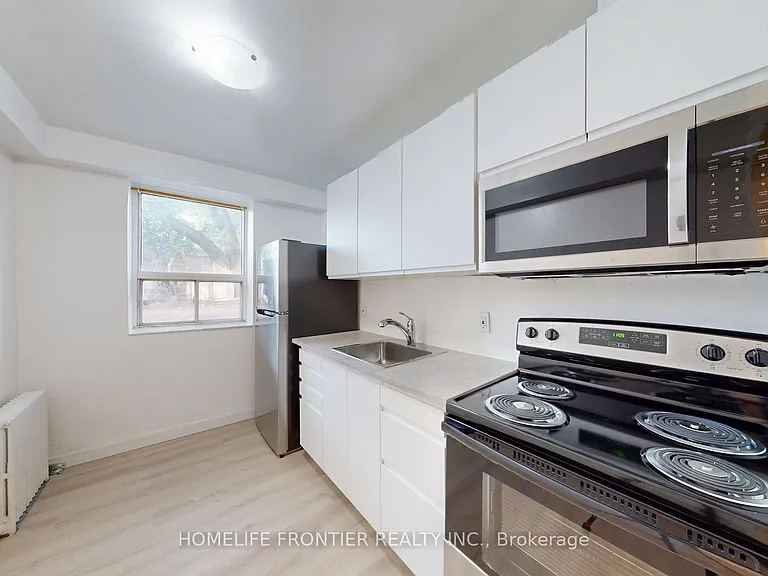 1110 Weston Rd #2 — Photo 6