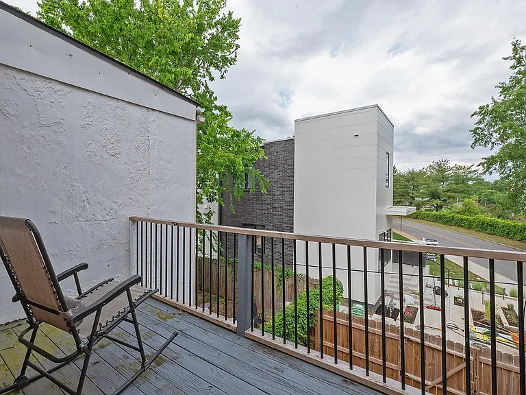 402 S Stafford Ave — Photo 19