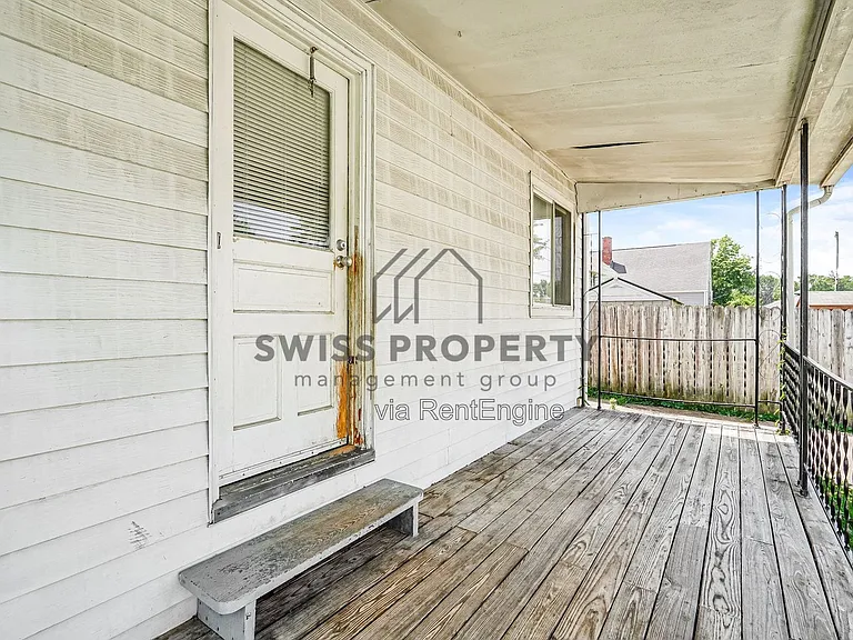 3381 Norwood St — Photo 11