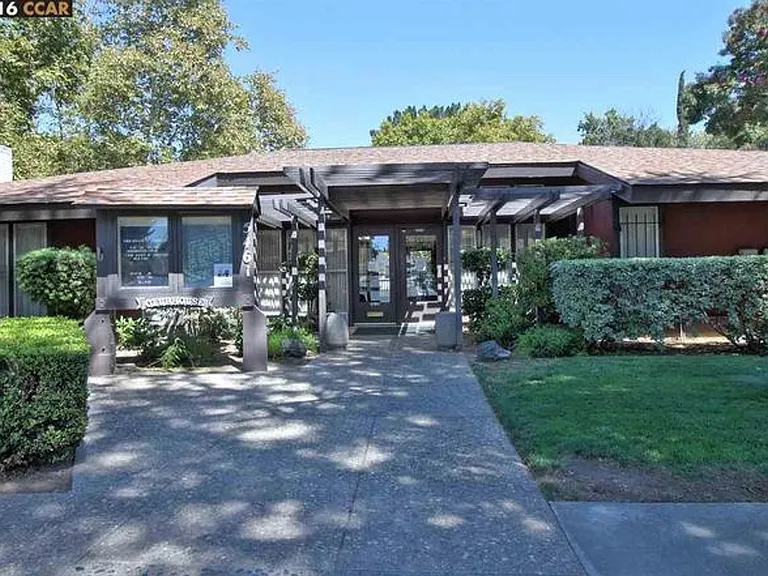 5420 Roundtree Ct #B — Photo 26