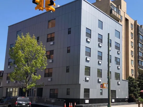 3147 137th St APT 4B, Flushing, NY 11354