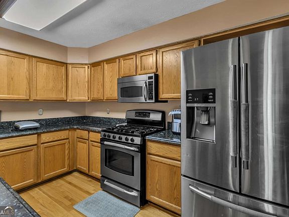 5th image of 1505 Twin Bridge Ln