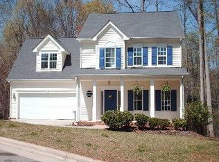 104 Prynnwood Ct, Cary, NC 27513