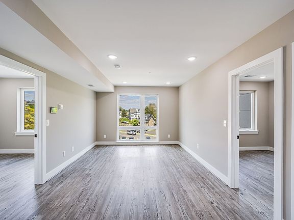 2nd image of 1617 Rhode Island Ave NE APT 501