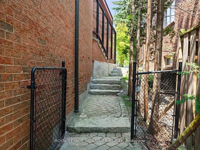 23 Brandy Ct — Photo 4