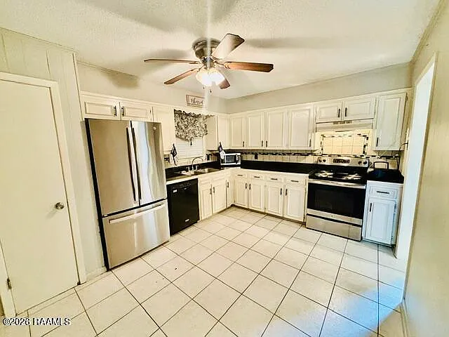 101 Burrow Dr — Photo 6