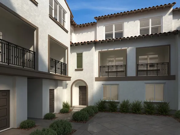 327 Ocotillo Gln, Escondido, CA 92025