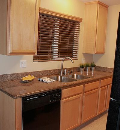 3rd image of 3535 Madison Ave Unit 205