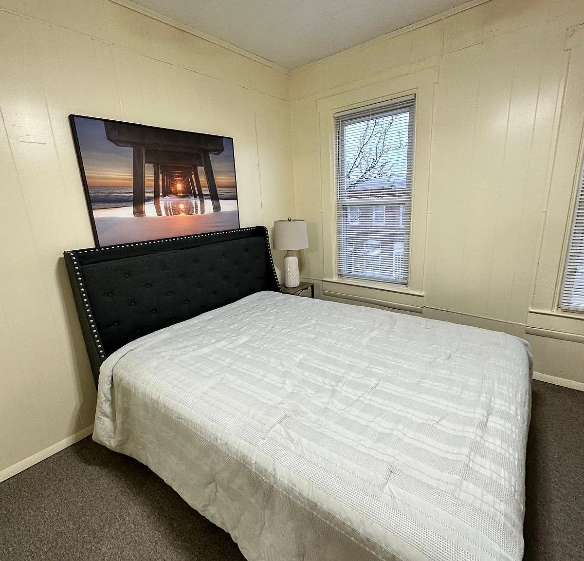 4 bed, 2.0 bath, 1240 sqft, $910 — Photo 2