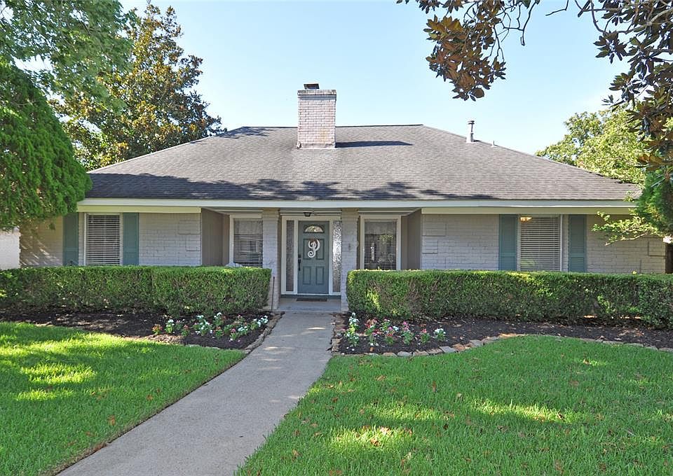 1st image of 3306 Glenn Lakes Ln