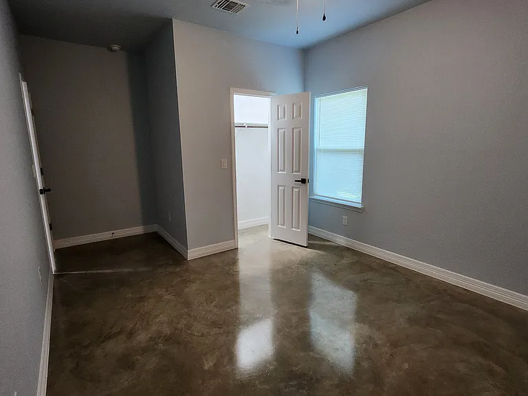 901 Mimosa Dr — Photo 6